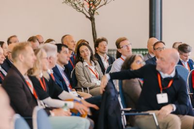 Bild226_sandramarusicphotography_wirtschaft_day1 Large.jpeg