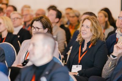 Bild270_sandramarusicphotography_wirtschaft_day1 Large.jpeg