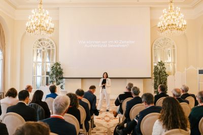 Bild390_sandramarusicphotography_wirtschaft_day1 Large.jpeg