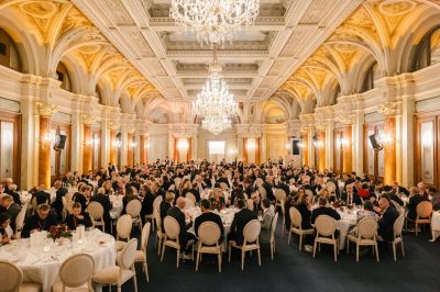 Bild781_sandramarusicphotography_wirtschaft_day1 Large.jpeg